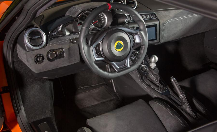 Интерьер Lotus Evora 400  2016 года  (NA) (фото 2 из 38)